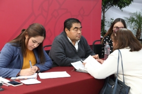  El titular del Ejecutivo canaliz&oacute; al Sistema Estatal DIF casos que requieren de asesor&iacute;a legal