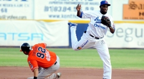 Este lunes, se cantar&aacute; el playball del quinto juego de la serie.