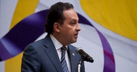 Tras se&ntilde;alamientos pide que se presenten pruebas 