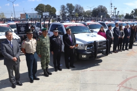 Entreg&oacute; 250 de las mil patrullas que arrend&oacute; el Gobierno del Estado