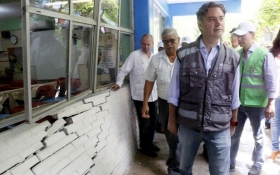 10mil escuelas da&ntilde;adas por los dos sismos: SEP