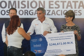 Adem&aacute;s, entreg&oacute; recursos a 35 Organizaciones