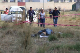 Portaban una cartulina que hac&iacute;a alusi&oacute;n a que eso les pasada a "los ratas"