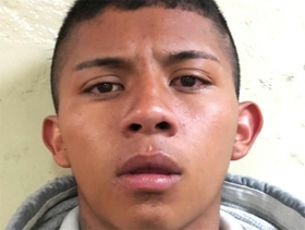 Acuchill&oacute; a su madre y luego se entreg&oacute;
