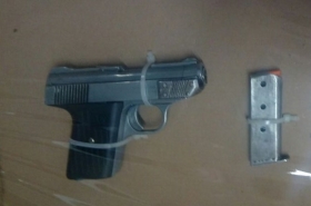 Se les decomiso un arma de fuego con cartuchos &uacute;tiles.