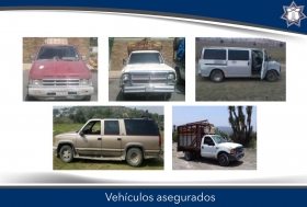 Tambi&eacute;n se decomisaron 2 mil 700 litros de hidrocarburo.