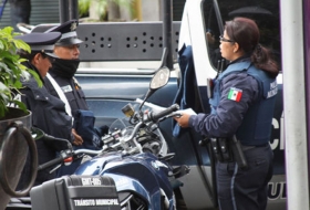 Polic&iacute;as municipales