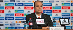 Guillermo Cant&uacute; en rueda de prensa en el CAR