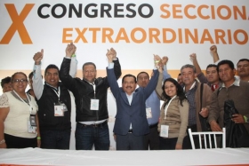 Atender&aacute; las demandas de los maestros 