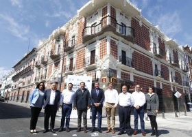 Encabeza la reapertura de la Casa de Alfe&ntilde;ique, afectada por el 19-S