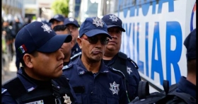 Se trata de 13 polic&iacute;as de tr&aacute;nsito y 10 polic&iacute;as municipales