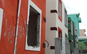 Las casas da&ntilde;adas debieron demolerse desde hace dos a&ntilde;os.
