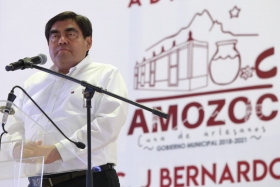 Se liberar&aacute; al gobierno de Amozoc de las presiones financieras, afirm&oacute; el mandatario