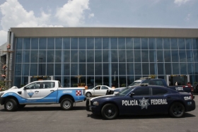 Aeropuerto de Puebla termin&oacute; labores de limpieza de ceniza volc&aacute;nica