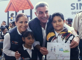 El mandatario convoc&oacute; a reforzar los valores desde el n&uacute;cleo familiar y las aulas escolares