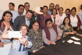 Reiter&oacute; su prop&oacute;sito de hacer equipo con los 217 ediles del estado