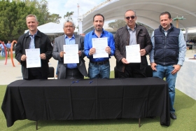 Adicionalmente se busca la simplificaci&oacute;n de tr&aacute;mites y la disminuci&oacute;n de apiarios irregulares