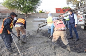 Eduardo Rivera P&eacute;rez inspecciona construcci&oacute;n del Parque Tabachines