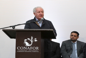 Signan convenio de colaboraci&oacute;n
