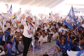 En Teziutl&aacute;n present&oacute; su proyecto que apoyar&aacute; a los distintos sectores de la sociedad