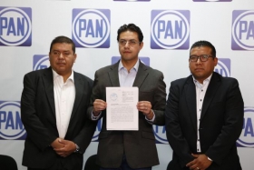 &ldquo;As&iacute; no, Barbosa; as&iacute; no se hace campa&ntilde;a sino recorriendo el estado&rdquo;, declar&oacute; Giles