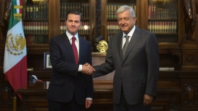 Pe&ntilde;a Nieto ofrece transici&oacute;n ordenada y eficiente a AMLO