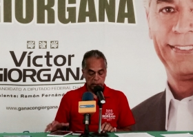 Denuncia campa&ntilde;a negra en su contra
