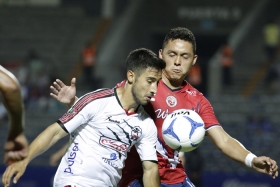 El equipo de Veracruz se qued&oacute; con el partido de ida.