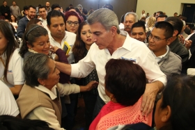 Envi&oacute; un mensaje de a&ntilde;o nuevo para todas las familias, a quienes dese&oacute; salud, &eacute;xito y prosperidad