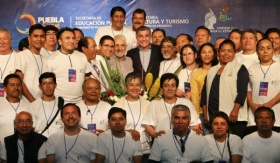 Celebr&oacute; que Puebla sea la entidad con m&aacute;s historiadores, pues los 217 municipios cuentan con uno