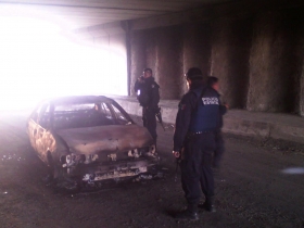Autom&oacute;vil calcinado en San Mart&iacute;n Texmelucan