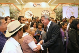 Re&uacute;ne a representantes de 24 pa&iacute;ses productores y compradores, as&iacute; como 190 expositores de M&eacute;xico y el extranjero