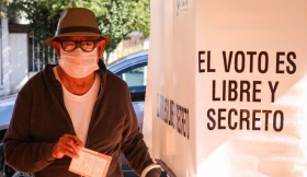 Alcaldes y diputados ir&aacute;n a campa&ntilde;a sin soltar el hueso: TEPJF