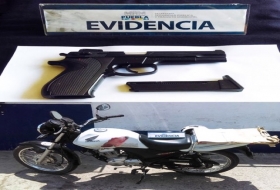 Detienen a ladr&oacute;n de motocicleta