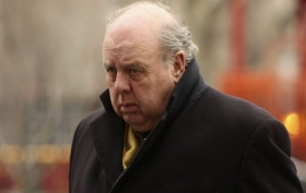 John Dowd renunci&oacute;.