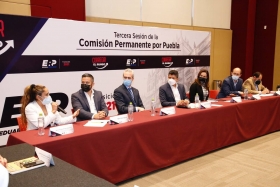 Eduardo Rivera, encabez&oacute; la Tercera Sesi&oacute;n de la Comisi&oacute;n Permanente por Puebla