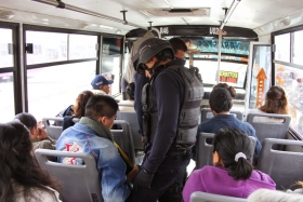 Le ense&ntilde;ar&aacute;n a los hombres los derechos de las mujeres que usan el transporte p&uacute;blico 