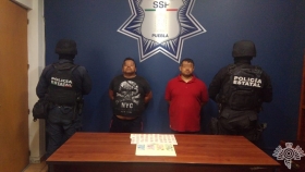 Se les encontr&oacute; en posesi&oacute;n de 52 dosis