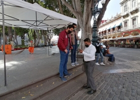 Restringen acceso al Z&oacute;calo de Puebla por auge de #COVID19