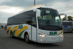 Vuelca autob&uacute;s de la l&iacute;nea Sur