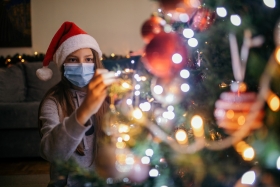 OMS recomienda cubrebocas en reuniones familiares navide&ntilde;as