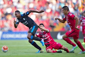El equipo queretano domin&oacute; el partido desde el minuto 1 hasta que concluy&oacute; el juego.