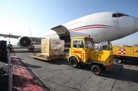 Llegaron a M&eacute;xico m&aacute;s de 500 mil vacunas Pfizer contra #COVID19