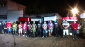  Se asegur&oacute; a 8 personas y 4 camionetas; fueron detectadas en el municipio de Amozoc