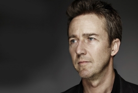 Edward Norton est&aacute; de cumplea&ntilde;os.